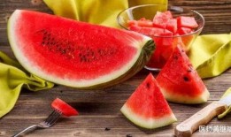 清凉夏天吃瓜,瓜果飘香——畅享夏日美味时光