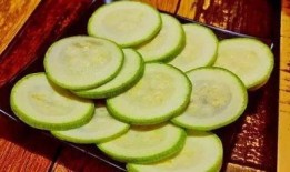 土豆小瓜搭配吃,营养均衡新体验