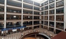 郑州西亚斯学院吃瓜