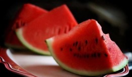 杭州吃冰瓜视频,冰瓜视频里的清凉一夏