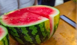 最精神的吃瓜,探寻最精神吃瓜者的独特食趣