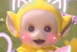 小孩情侣头像吃瓜视频,甜蜜瞬间！小孩情侣头像吃瓜视频走红网络