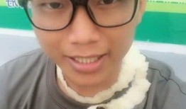 化妆唠嗑吃瓜,化妆唠嗑与吃瓜趣事大盘点