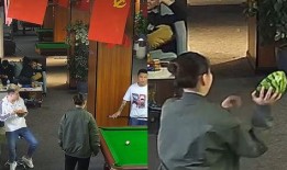 吃瓜男生遇见情侣,吃瓜男生意外目睹情侣甜蜜瞬间