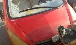 为了吃瓜擦车窗,巧用瓜汁擦亮车窗，一招两得的生活小窍门