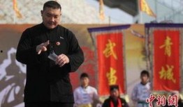 梁教练吃瓜,一场别开生面的吃瓜盛宴