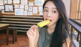 极品音乐才女吃瓜,揭秘极品音乐才女的趣味生活瞬间