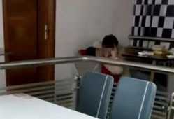 大学食堂吃瓜视频,揭秘大学生活趣味瞬间