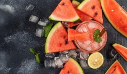 吃瓜吃的拳头都硬了图片,吃瓜群众拳头硬了，揭秘幕后真相