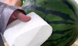 晚上不睡觉吃瓜,揭秘深夜不眠的娱乐狂欢