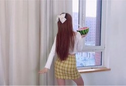 女朋友吃瓜少女,我的女友与她的独特吃瓜观