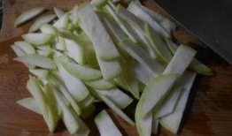 胡芦瓜能和高笋一起吃吗,胡芦瓜与高笋的搭配食用指南