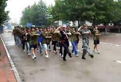 莱州高职吃瓜视频,揭秘校园生活趣味瞬间