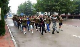 莱州高职吃瓜视频,揭秘校园生活趣味瞬间