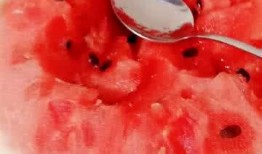 中午吃瓜心情,心情愉悦的午后时光