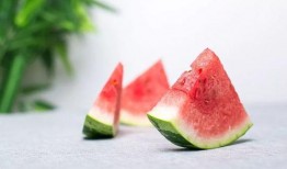 梦见吃黄河蜜瓜,揭秘黄河蜜瓜的奇幻之旅